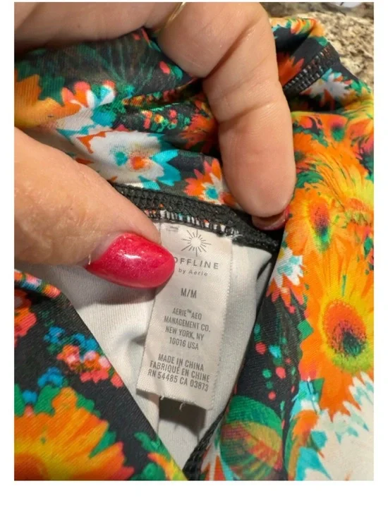 aerie Orange Sports Bra with Multicolor Floral Leggings - Picture 8 of 10